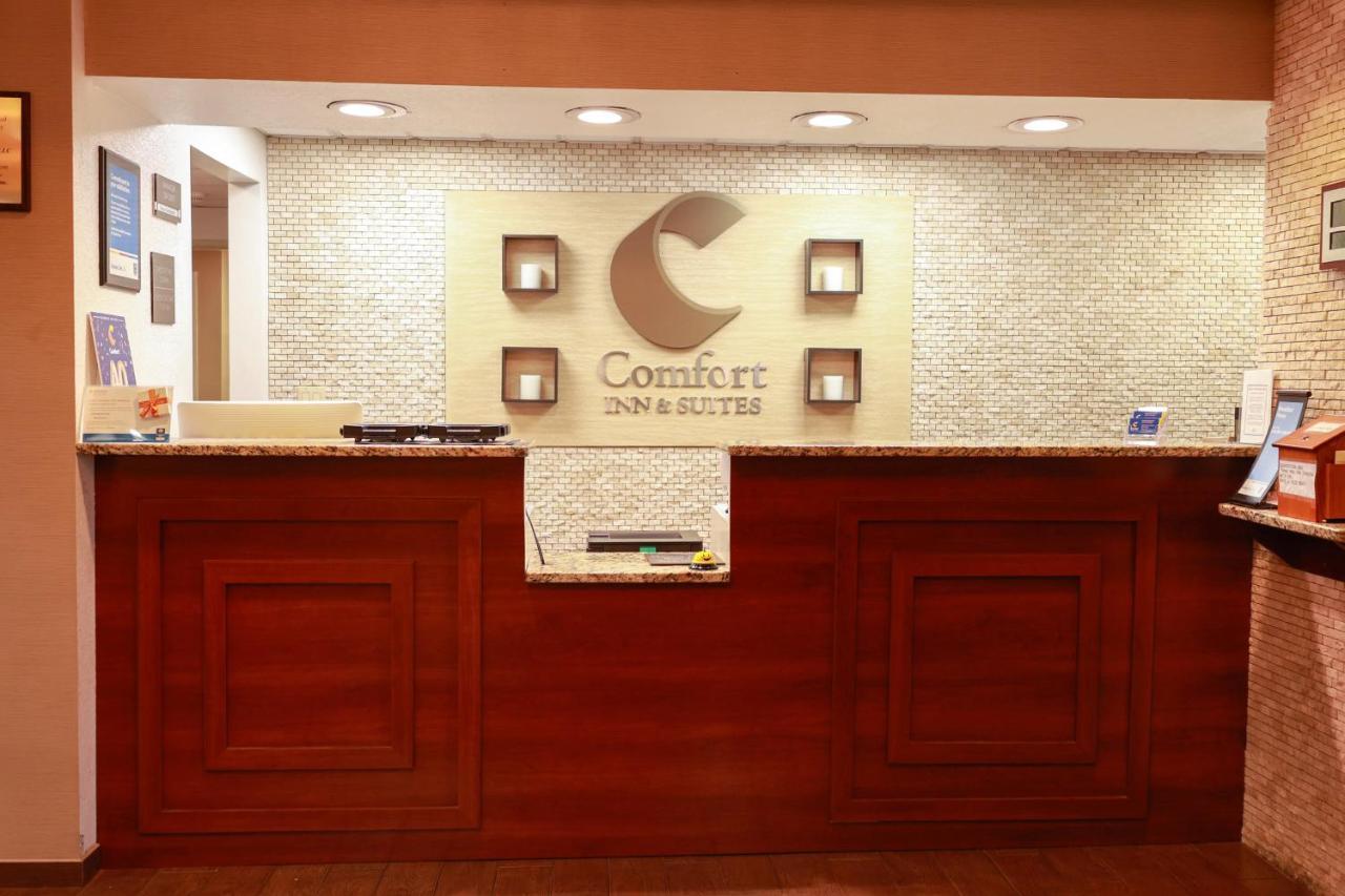 Comfort Inn & Suites Englewood Bagian luar foto