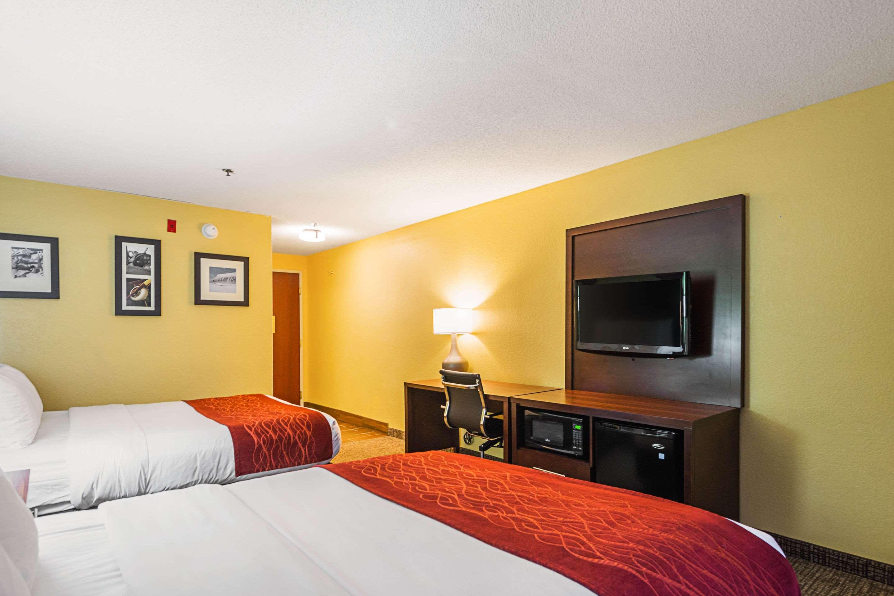 Comfort Inn & Suites Englewood Bagian luar foto