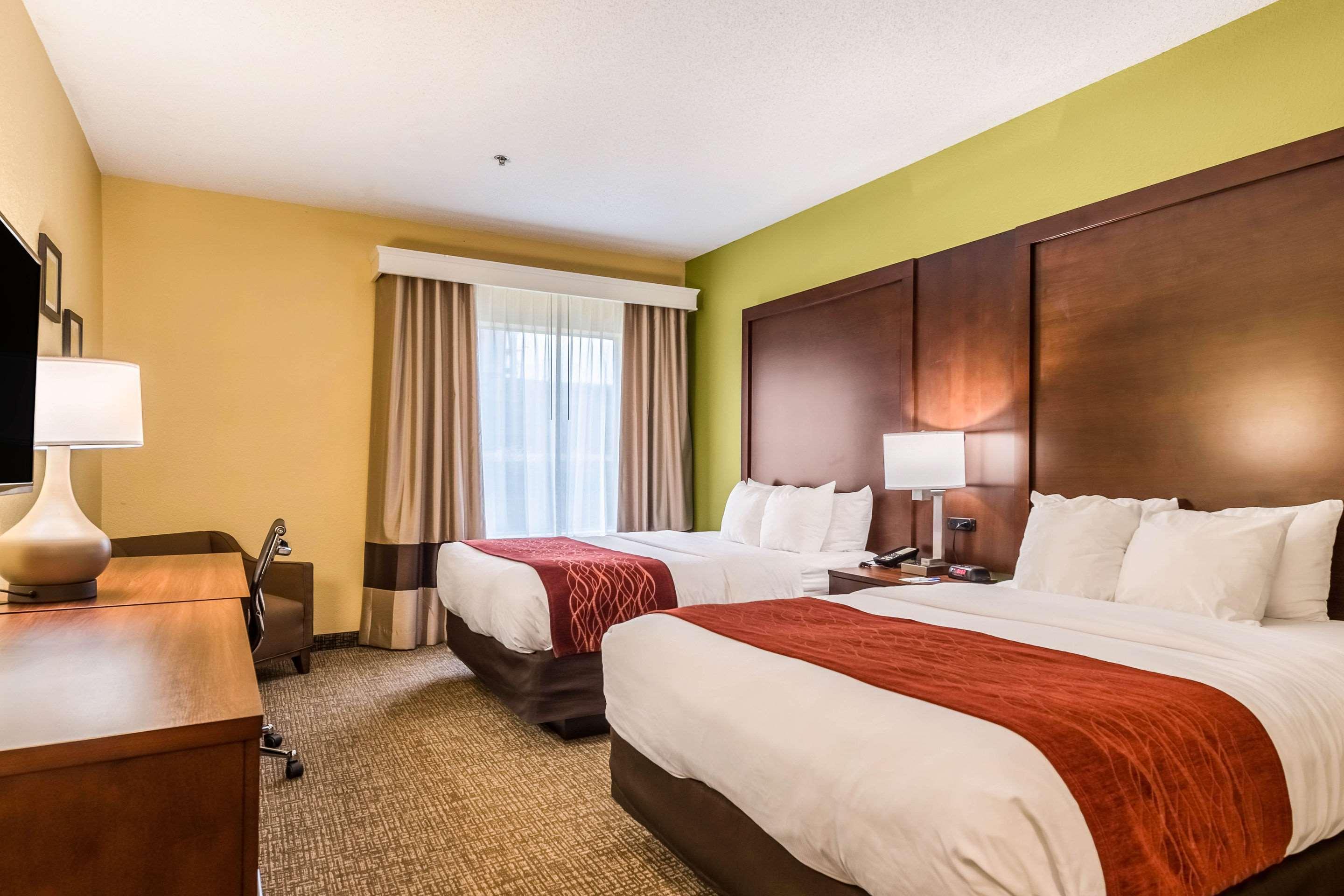 Comfort Inn & Suites Englewood Bagian luar foto