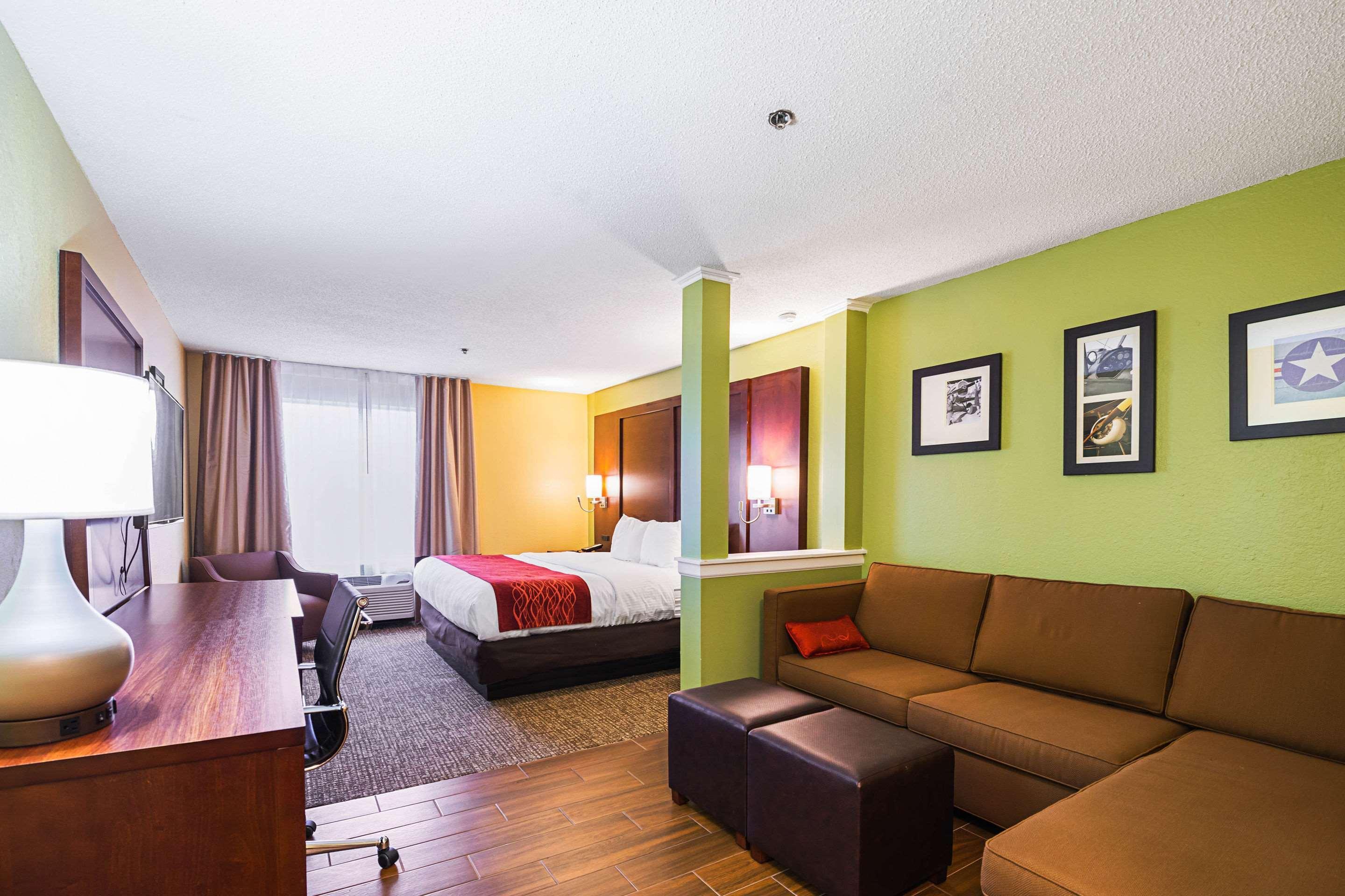 Comfort Inn & Suites Englewood Bagian luar foto