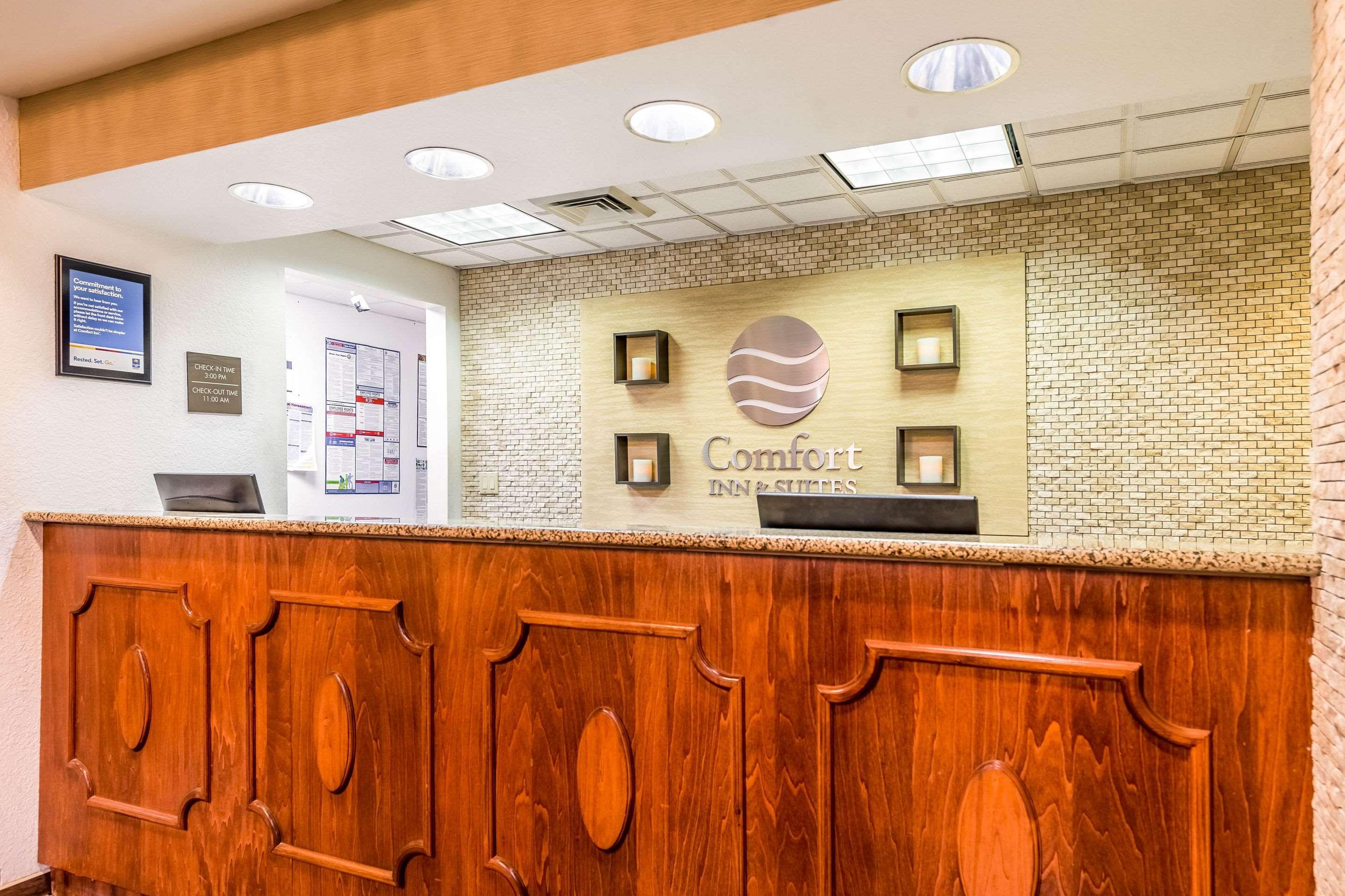 Comfort Inn & Suites Englewood Bagian luar foto