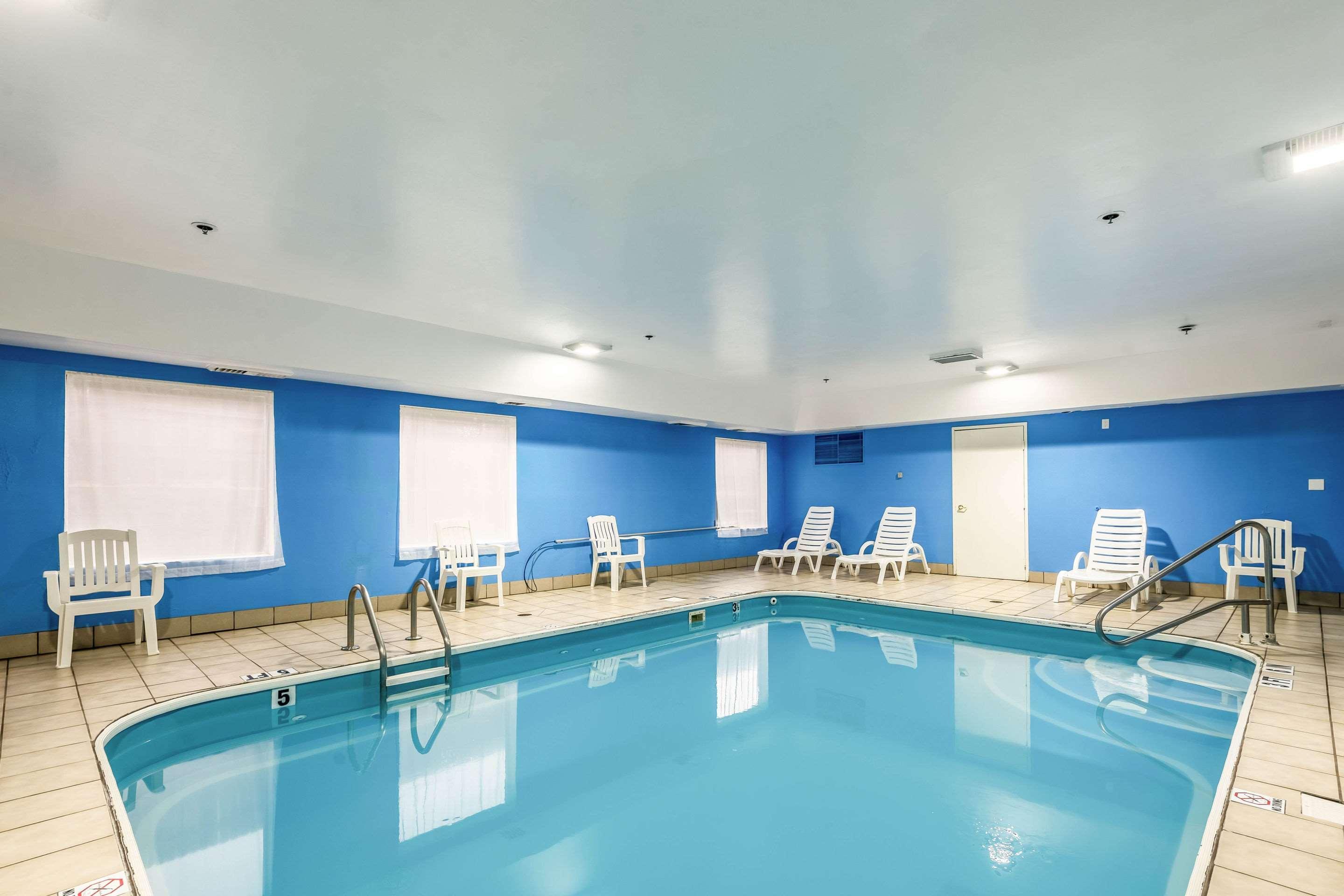 Comfort Inn & Suites Englewood Bagian luar foto
